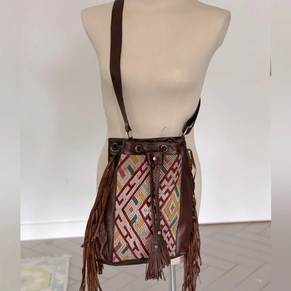 Moroccan Vintage cross body Kilim bag with fringe - Picture 3 of 7